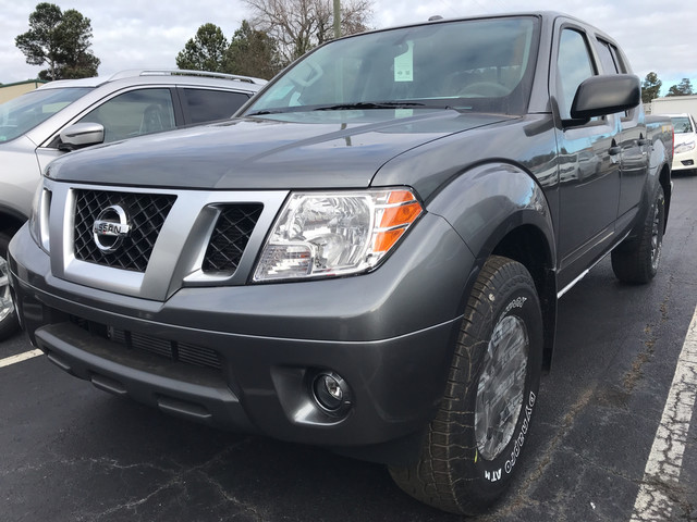 New 2018 Nissan Frontier Crew Cab 4x2 Desert Runner Auto Short Bed in ...